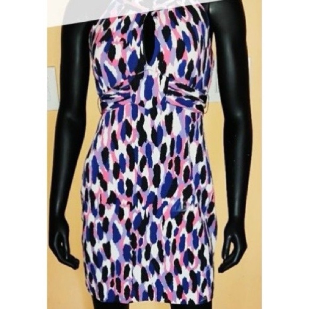 ❓Guess Authentic Brand Plunge Cleavage Dress (s)